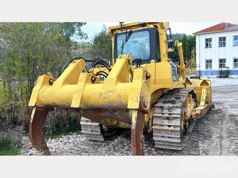 Komatsu D155AX-5 lánctalpas dózerek