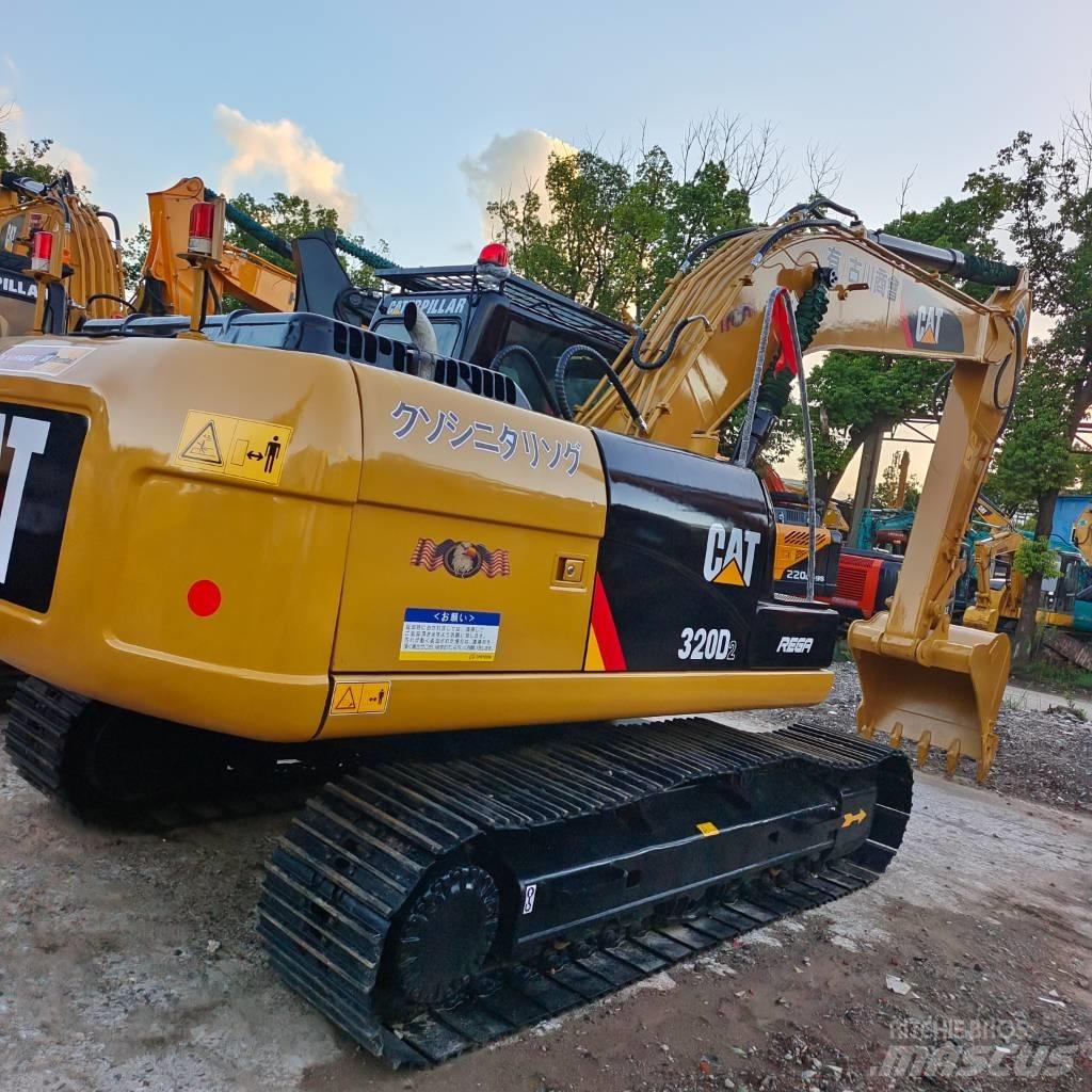 CAT 320 D Lánctalpas kotrók