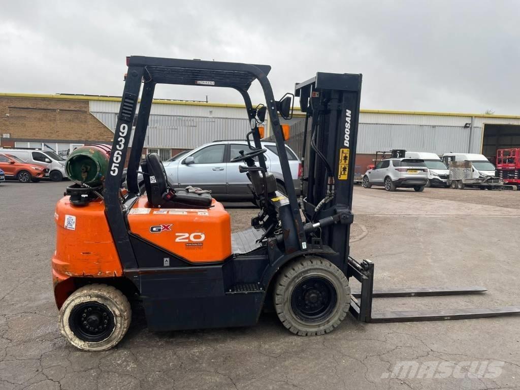 Doosan G 20 Gázüzemű targoncák