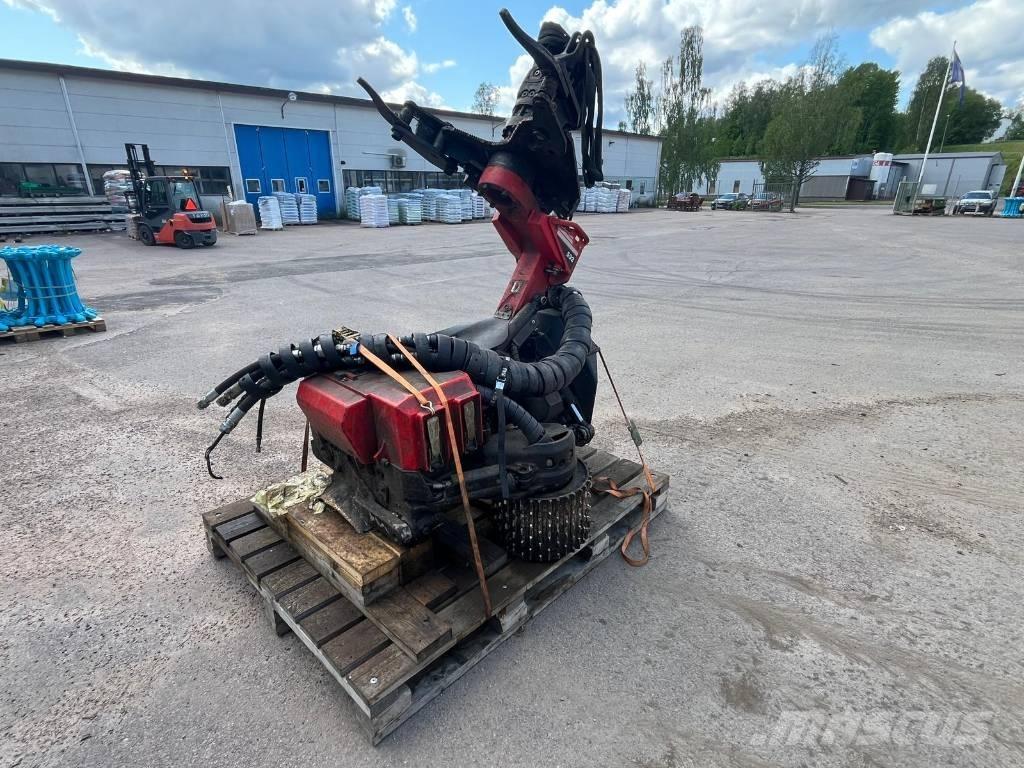 Komatsu S92 Betakarító fejek
