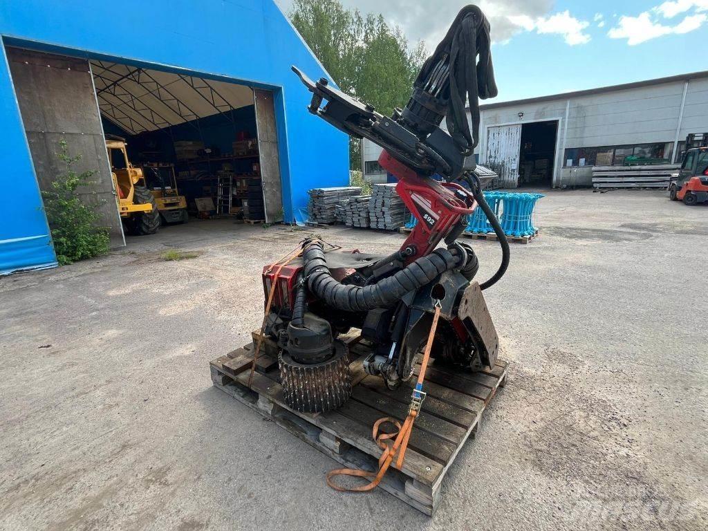 Komatsu S92 Betakarító fejek