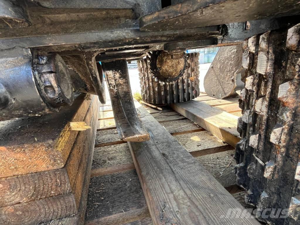 Komatsu S92 Betakarító fejek