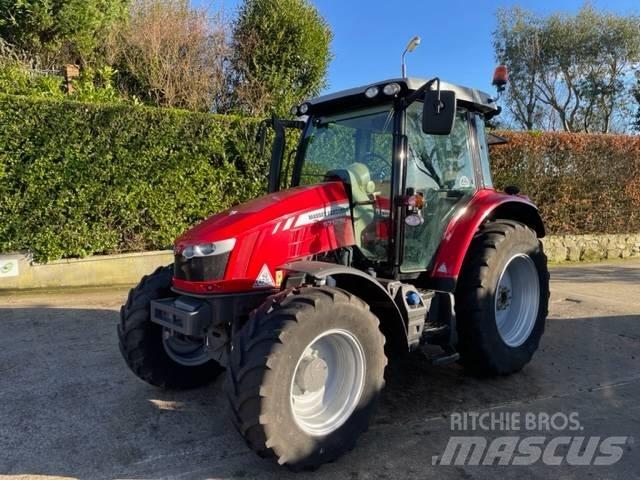 Massey Ferguson 5712 Traktorok