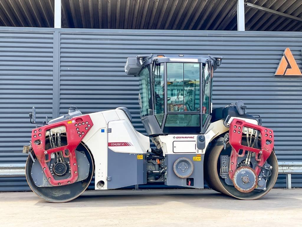 Dynapac CO4200 VI Ikerdobos hengerek