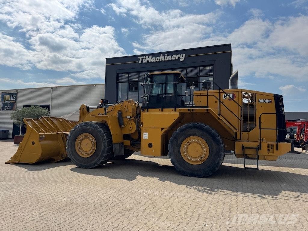 CAT 988K XE Gumikerekes homlokrakodók