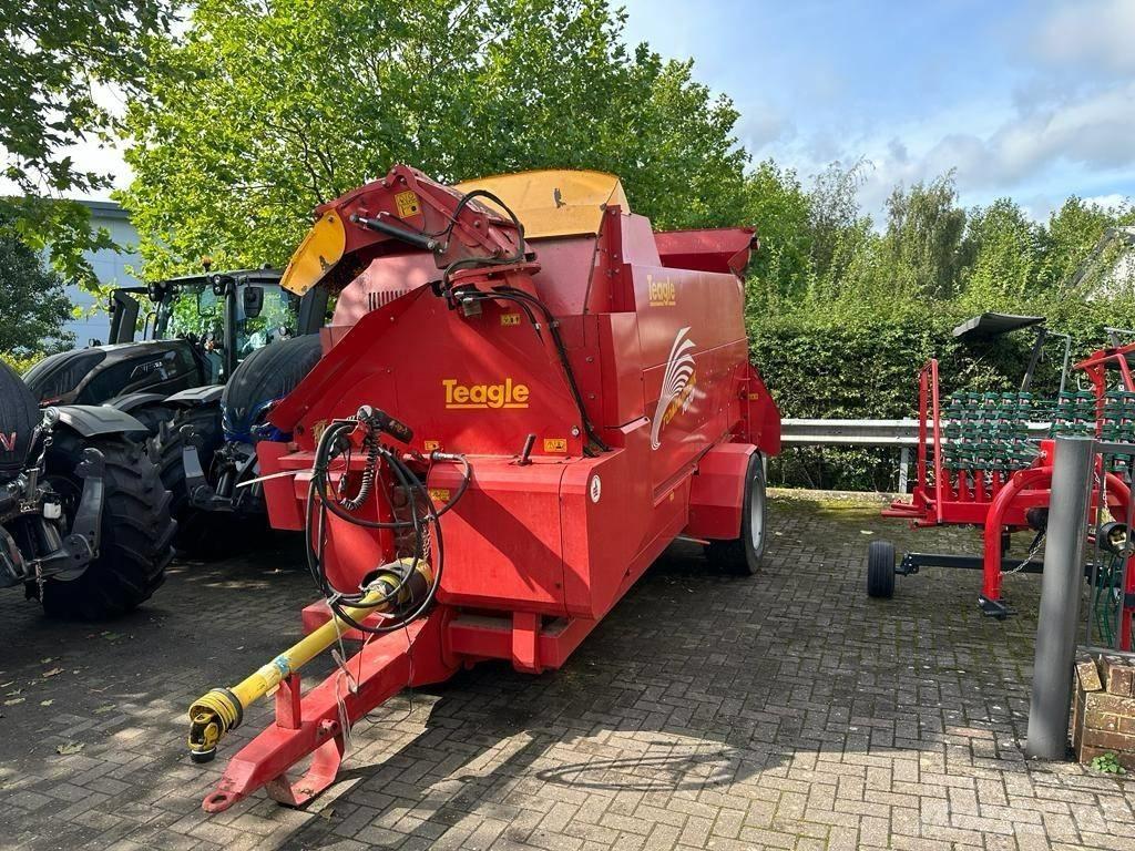 TEAGLE TOMAHAWK 1010 Bála aprító, vágó, csomagoló