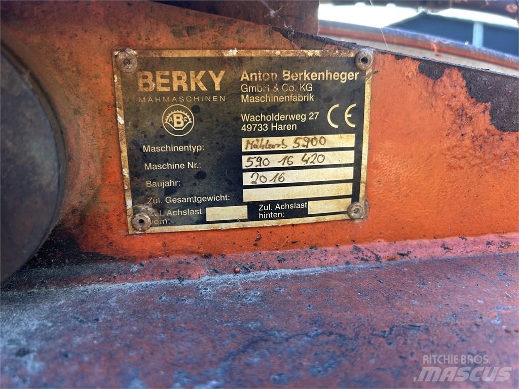  Berky Mejekurv Építőipar - Egyebek