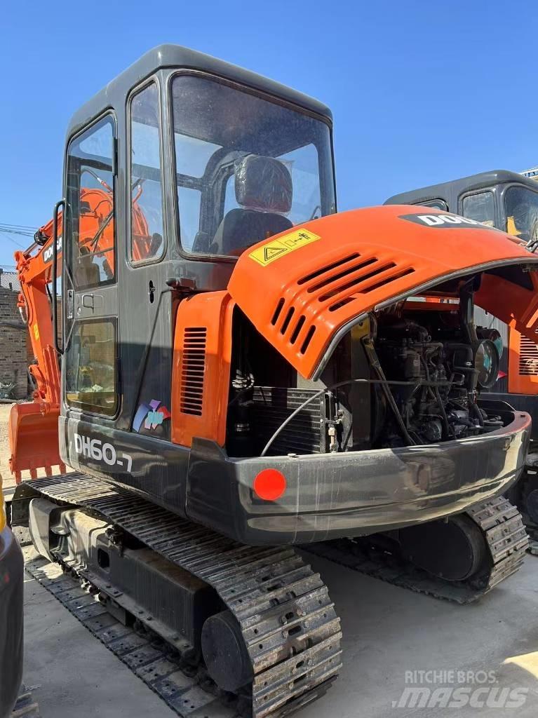 Doosan DH 55 Mini kotrók < 7t