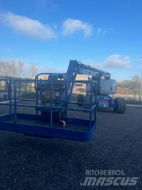 JLG 800 AJ Teleszkópos emelők