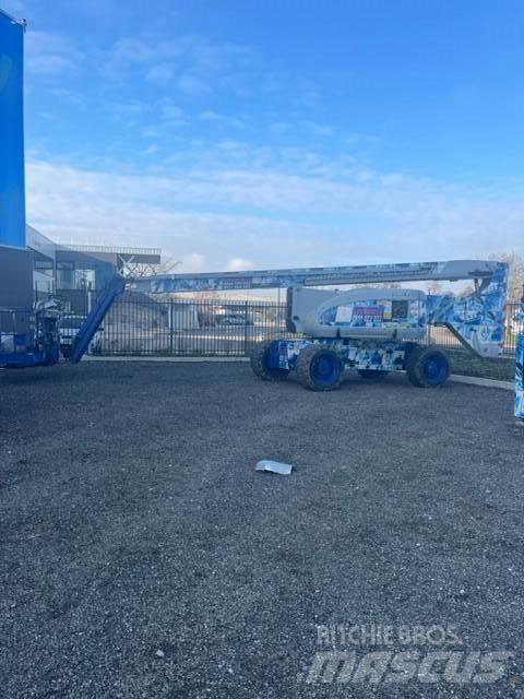 JLG 800 AJ Teleszkópos emelők