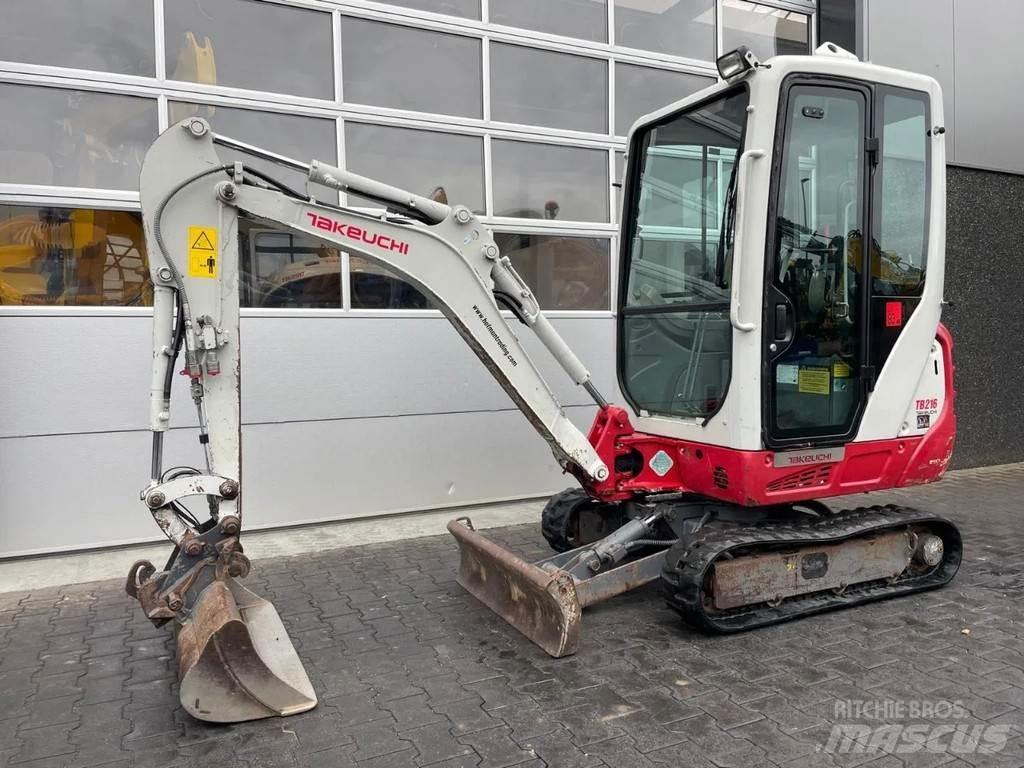 Takeuchi TB216 Mini kotrók < 7t