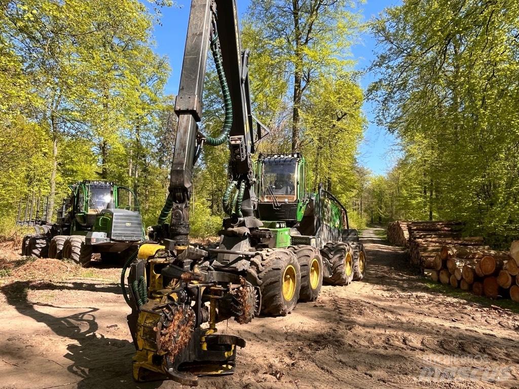 John Deere 1270 G Betakarítók