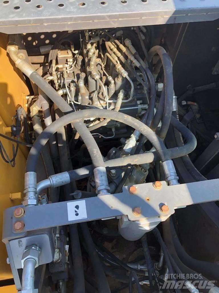 Volvo EC220EL Közepes (midi) kotrók 7 t - 12 t