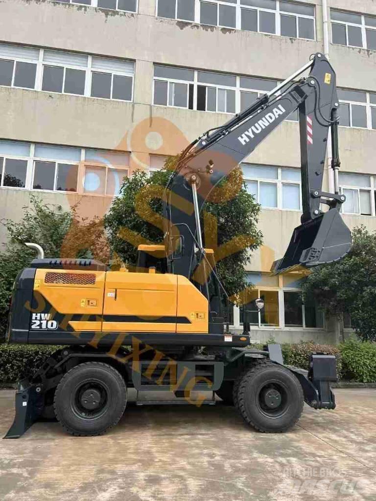 Hyundai HW210 Gumikerekes kotrók