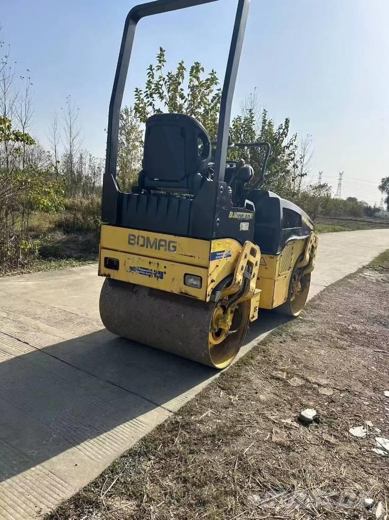 Bomag BW 100 AD Ikerdobos hengerek