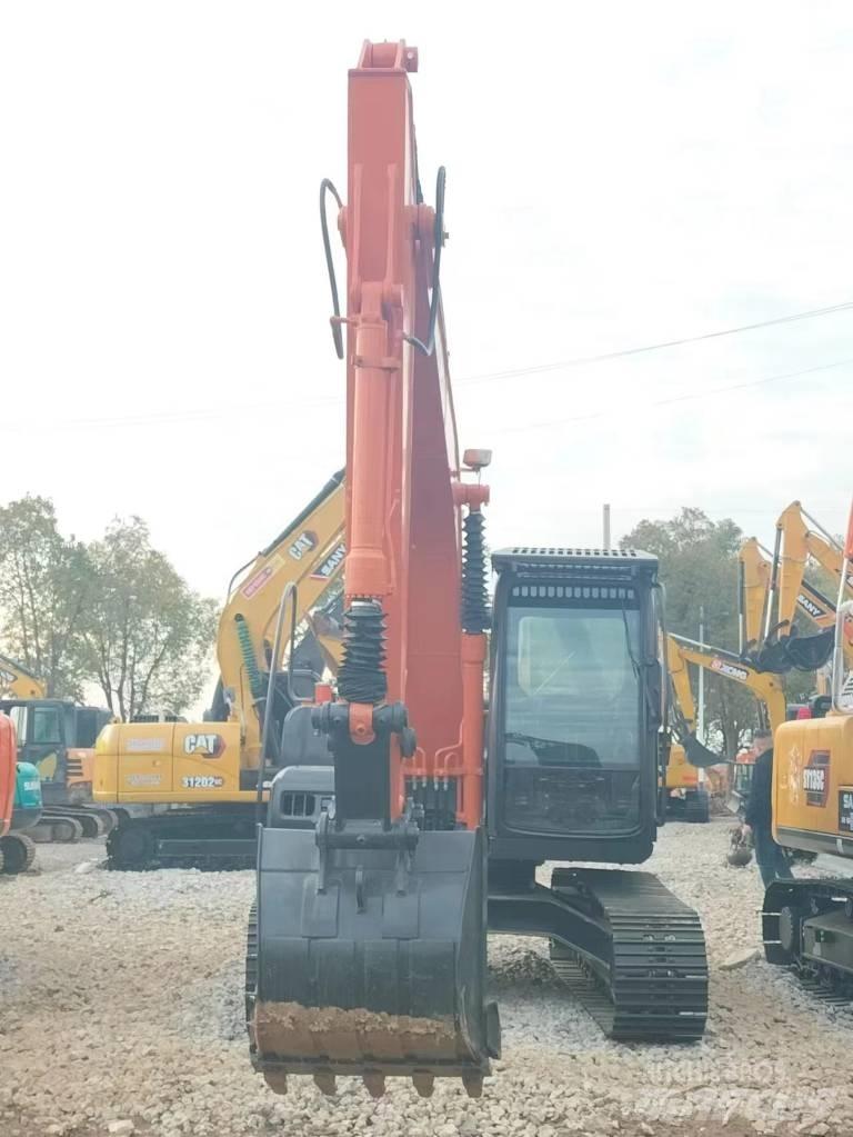 Hitachi ZX 120 Lánctalpas kotrók