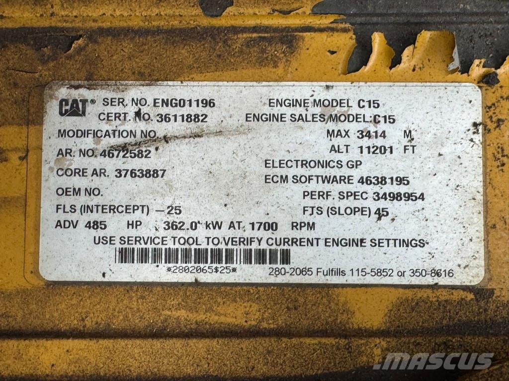 CAT 374FL Speciális kotrók