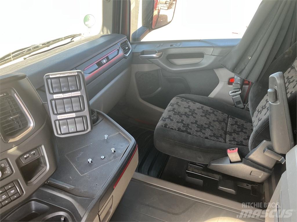 Scania R 590 Rönkszállító teherautók