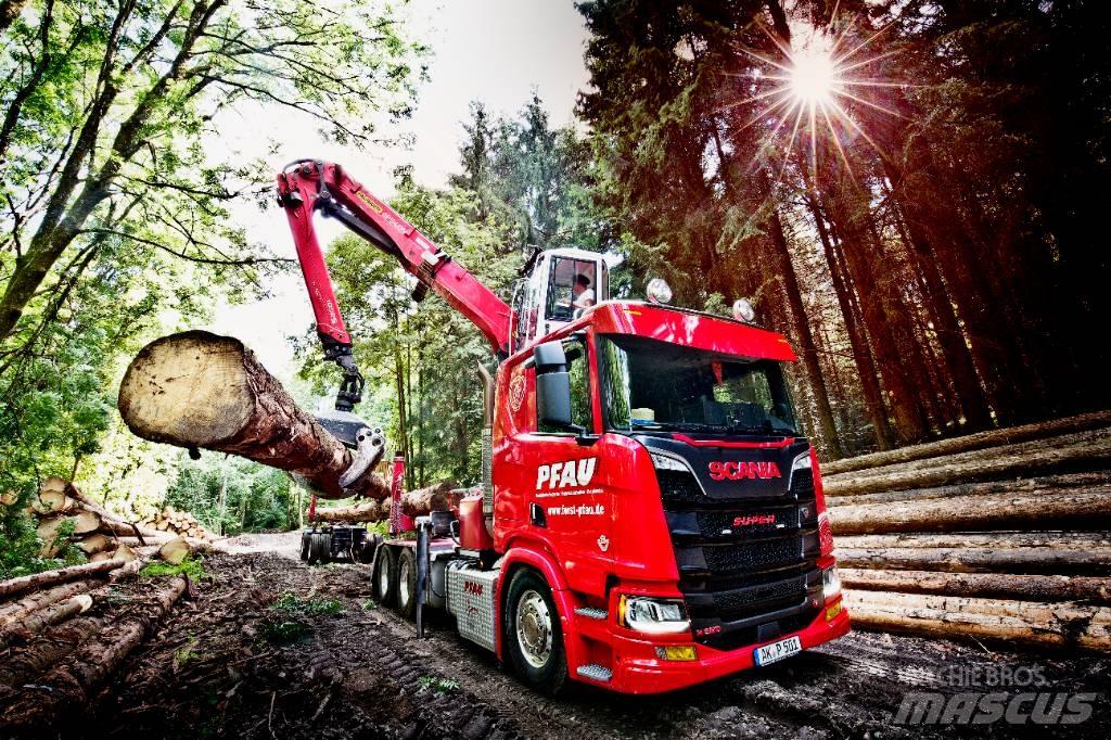 Scania R 590 Rönkszállító teherautók