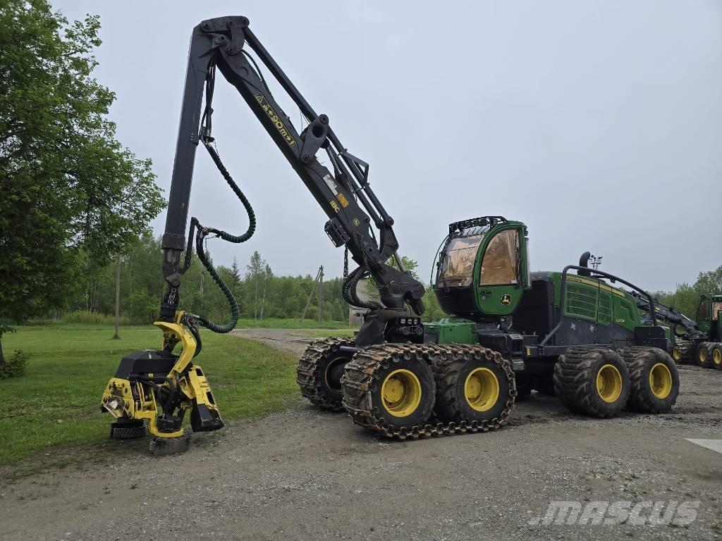 John Deere 1270 G Betakarítók