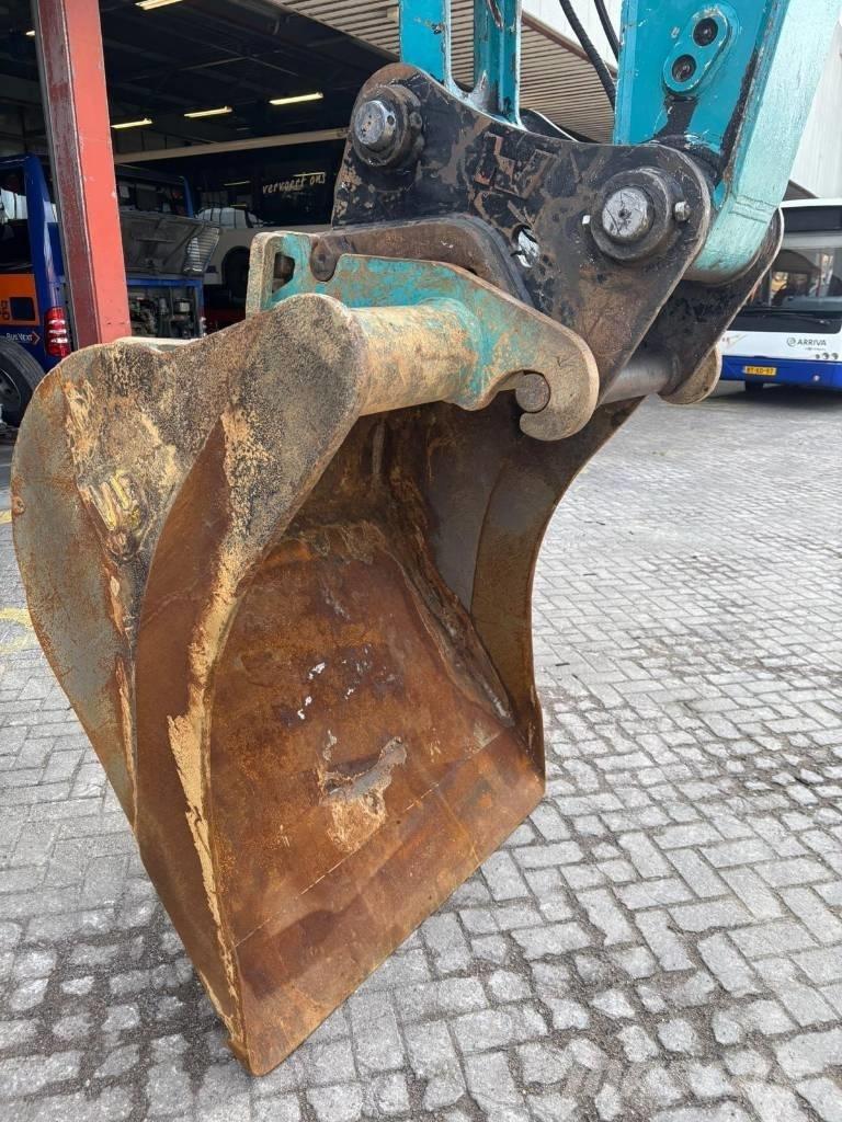 Doosan DX 210 W Gumikerekes kotrók