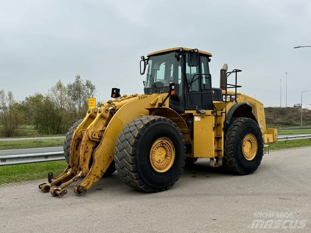 CAT 980H Gumikerekes homlokrakodók