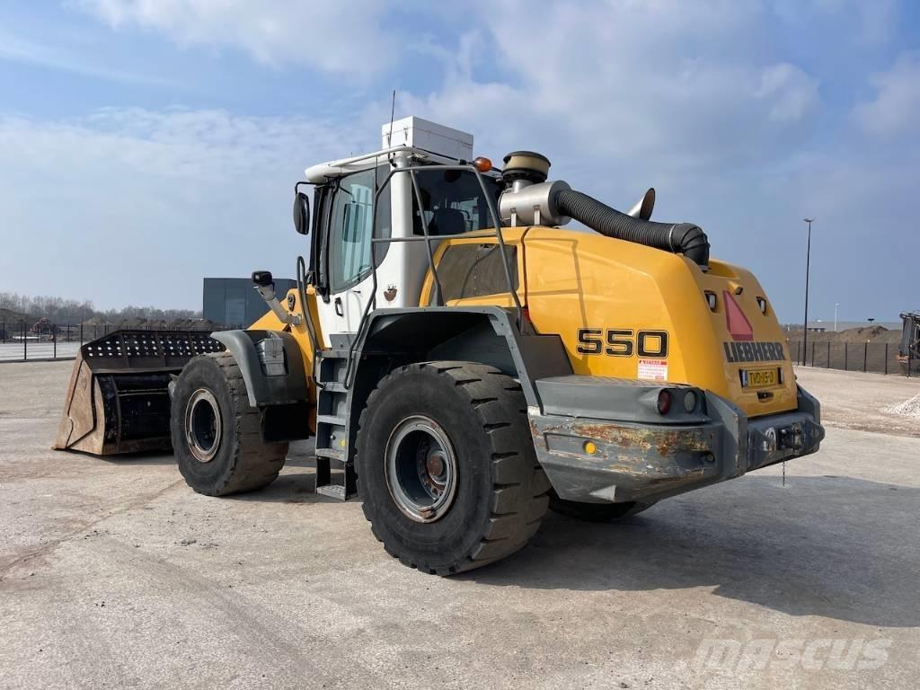 Liebherr 550 CDC + BSS Gumikerekes homlokrakodók