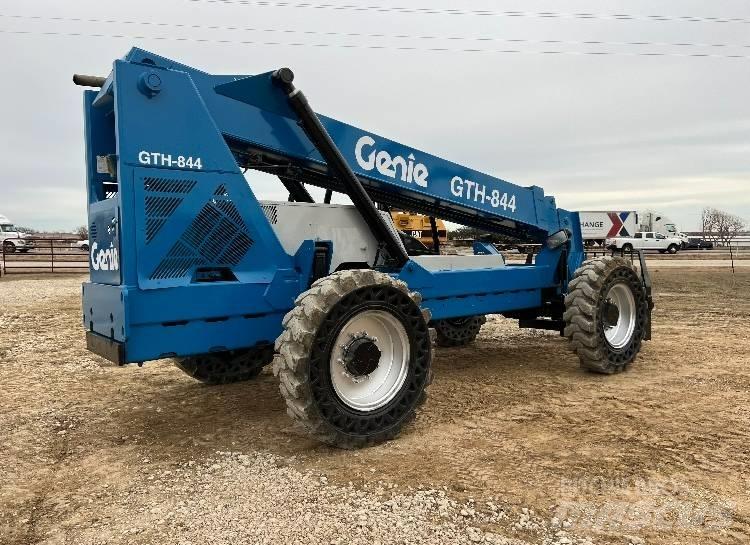 Genie GTH844 Teleszkópos rakodók