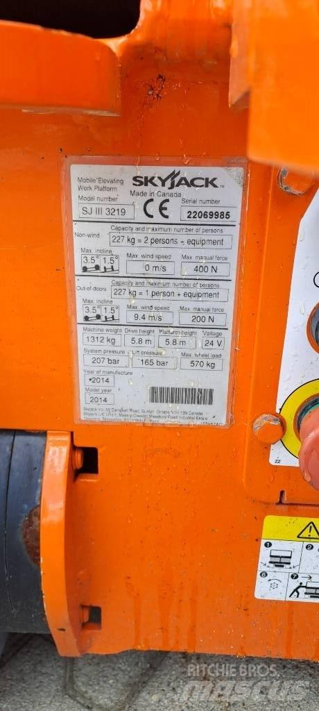 SkyJack SJIII 3219 Ollós emelők