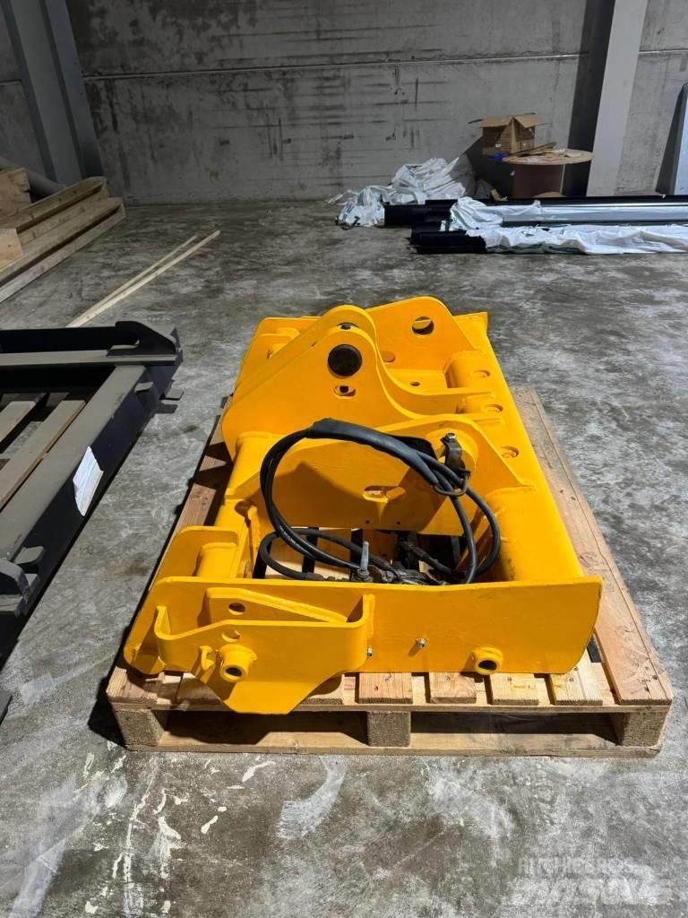 JCB Q FIT HEADSTOCK Egyéb rakodók - kotrók és tartozékok
