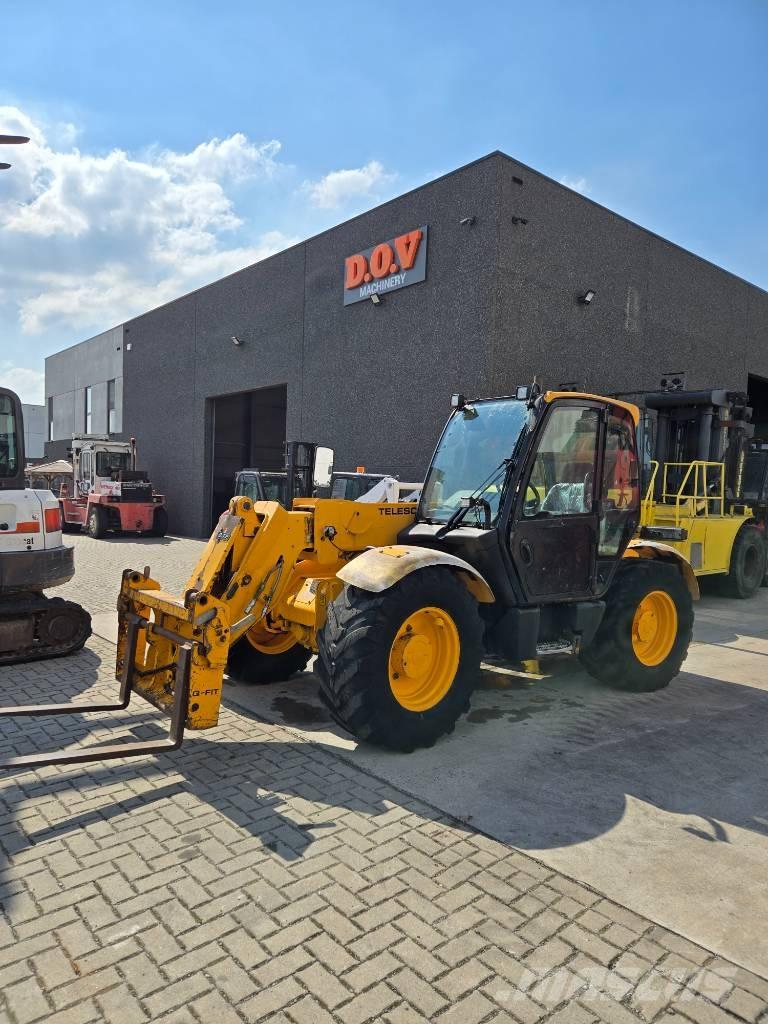 JCB 530 Teleszkópos rakodók