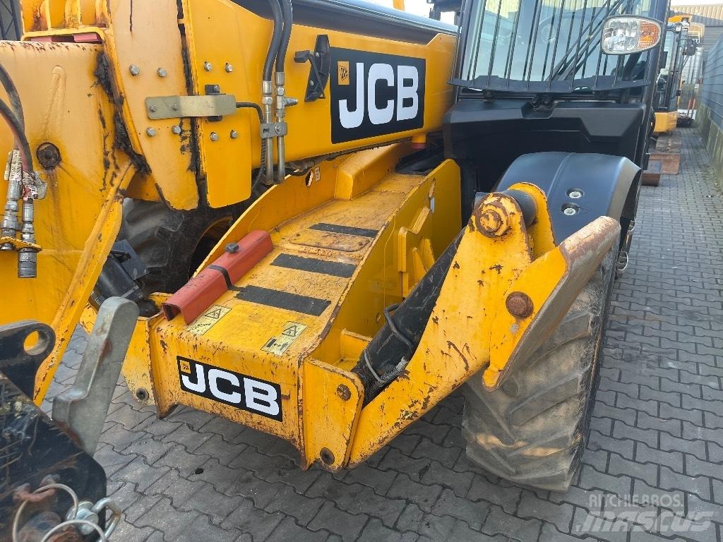 JCB 535-140 Hiviz Teleszkópos rakodók