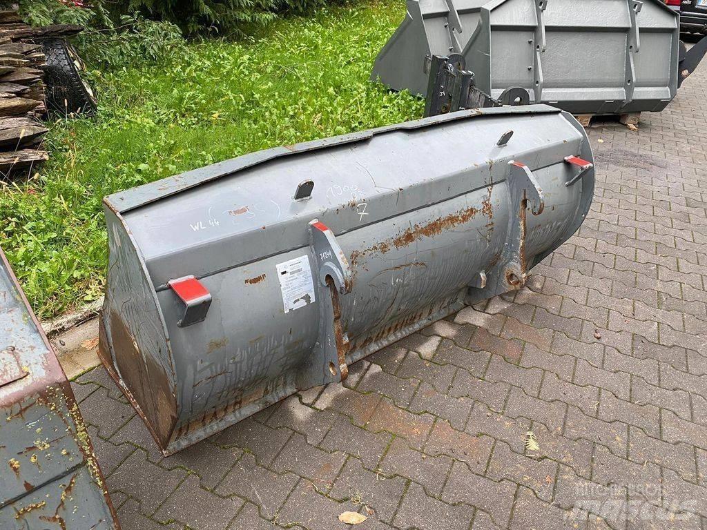 Wacker Neuson WL 44 Gumikerekes homlokrakodók