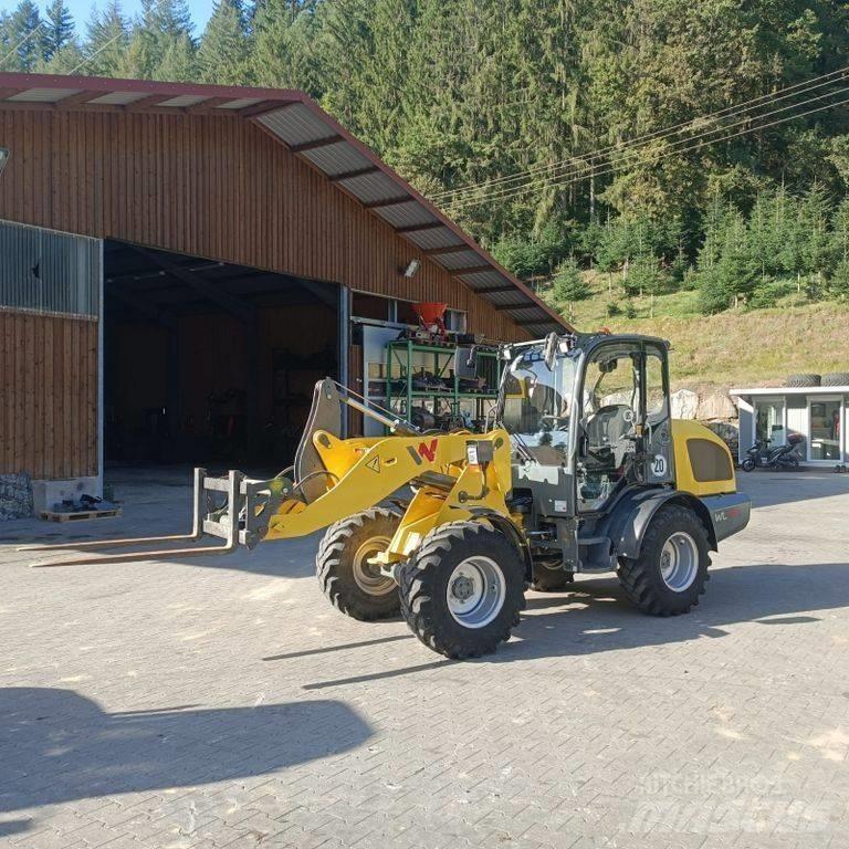 Wacker Neuson WL 44 Gumikerekes homlokrakodók