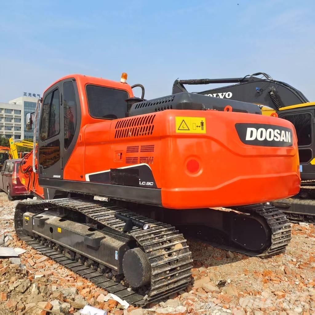 Doosan DX225LC-9C Lánctalpas kotrók