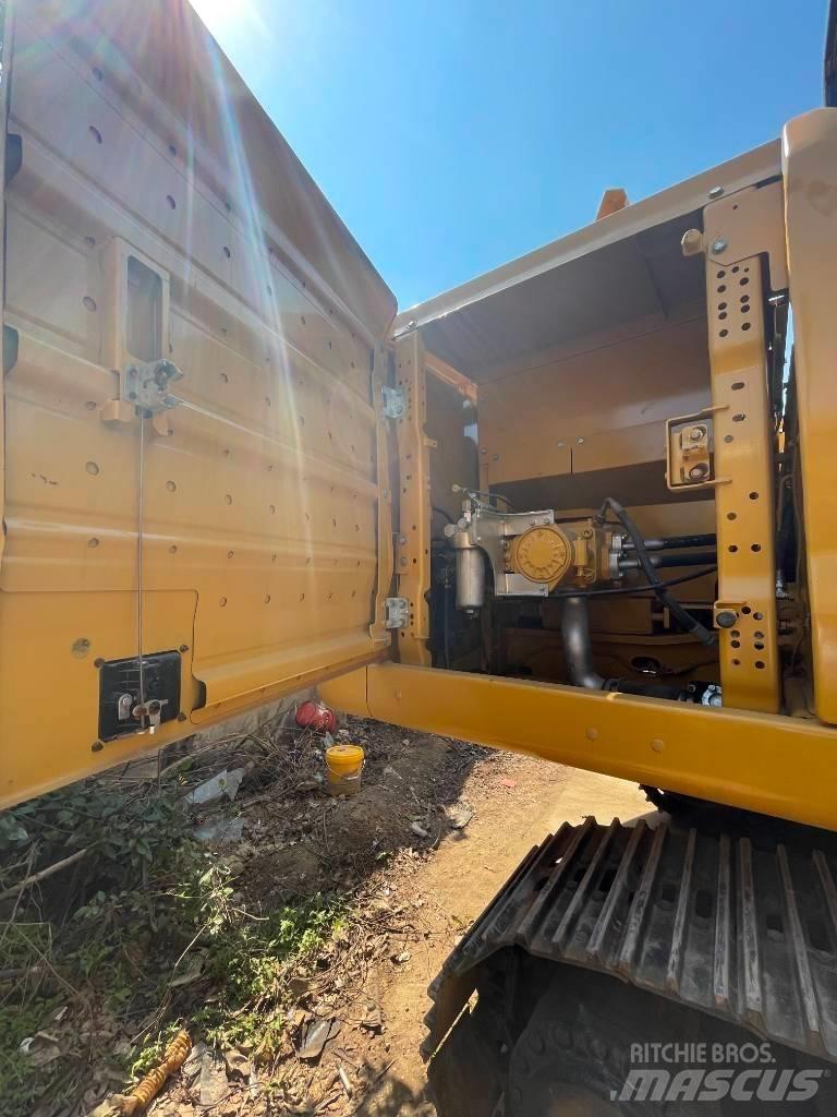 CAT 330 GC Lánctalpas kotrók