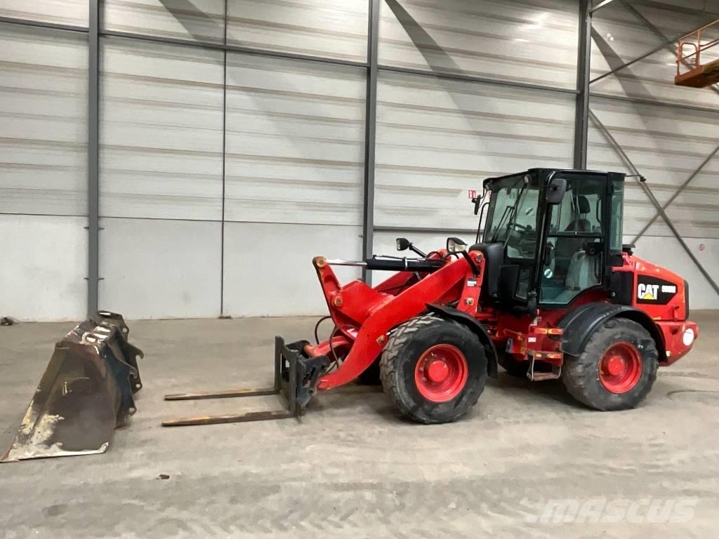 CAT 908 M Gumikerekes homlokrakodók