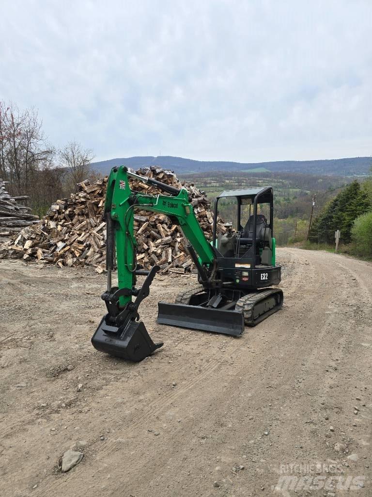 Bobcat E 32 Mini kotrók < 7t