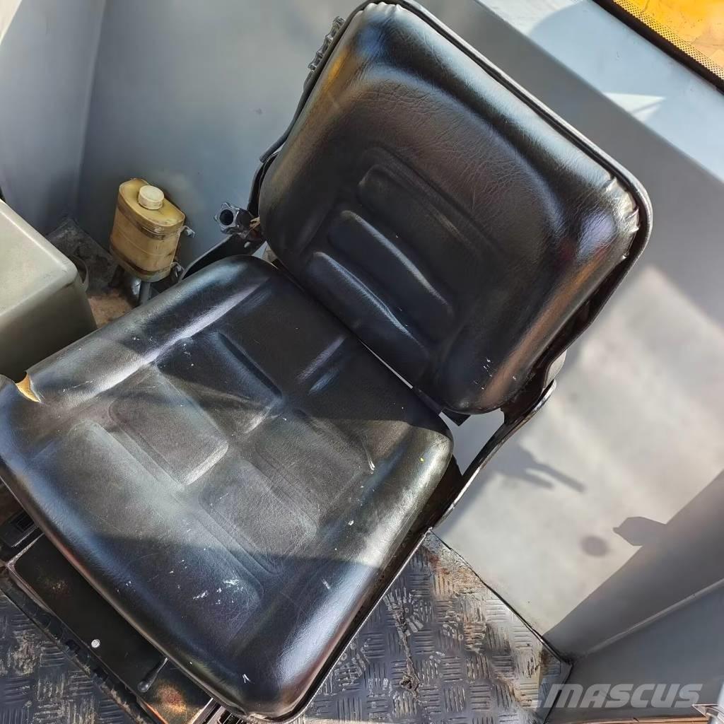 XCMG XS 223 J Egydobos hengerek