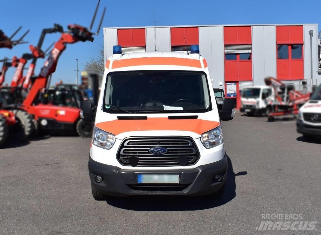 Ford Transit Custom Mentőautók