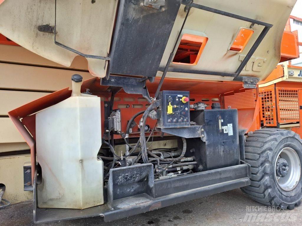 JLG 4394RT Ollós emelők