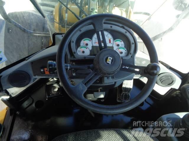 CAT 924 H Gumikerekes homlokrakodók