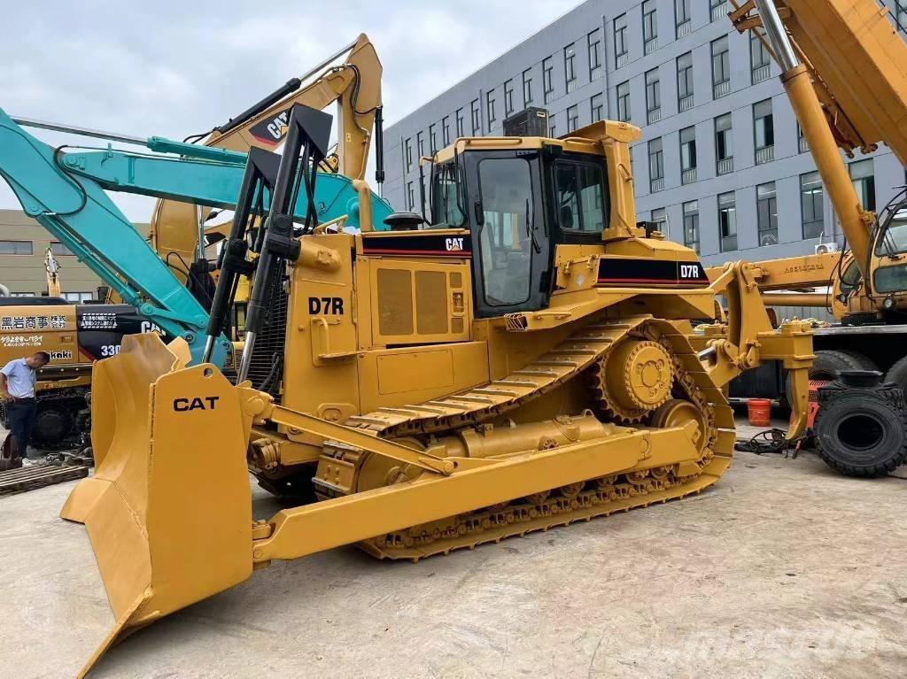 CAT D 7 R lánctalpas dózerek