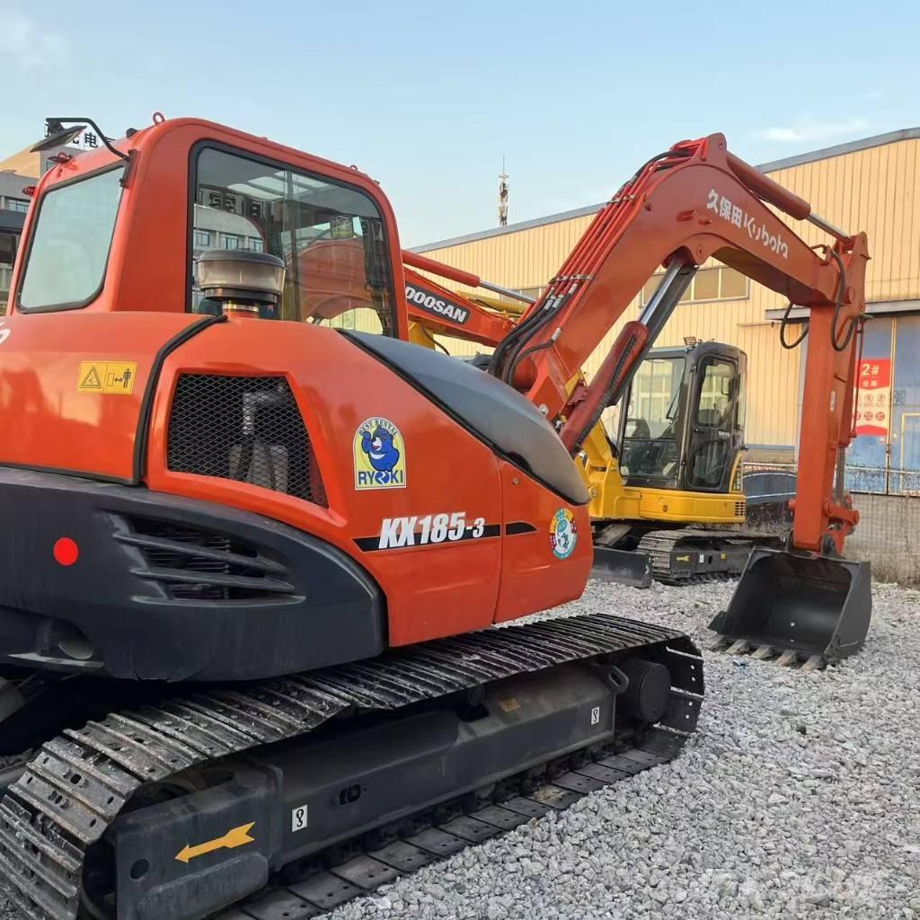 Kubota KX 185-3 Közepes (midi) kotrók 7 t - 12 t