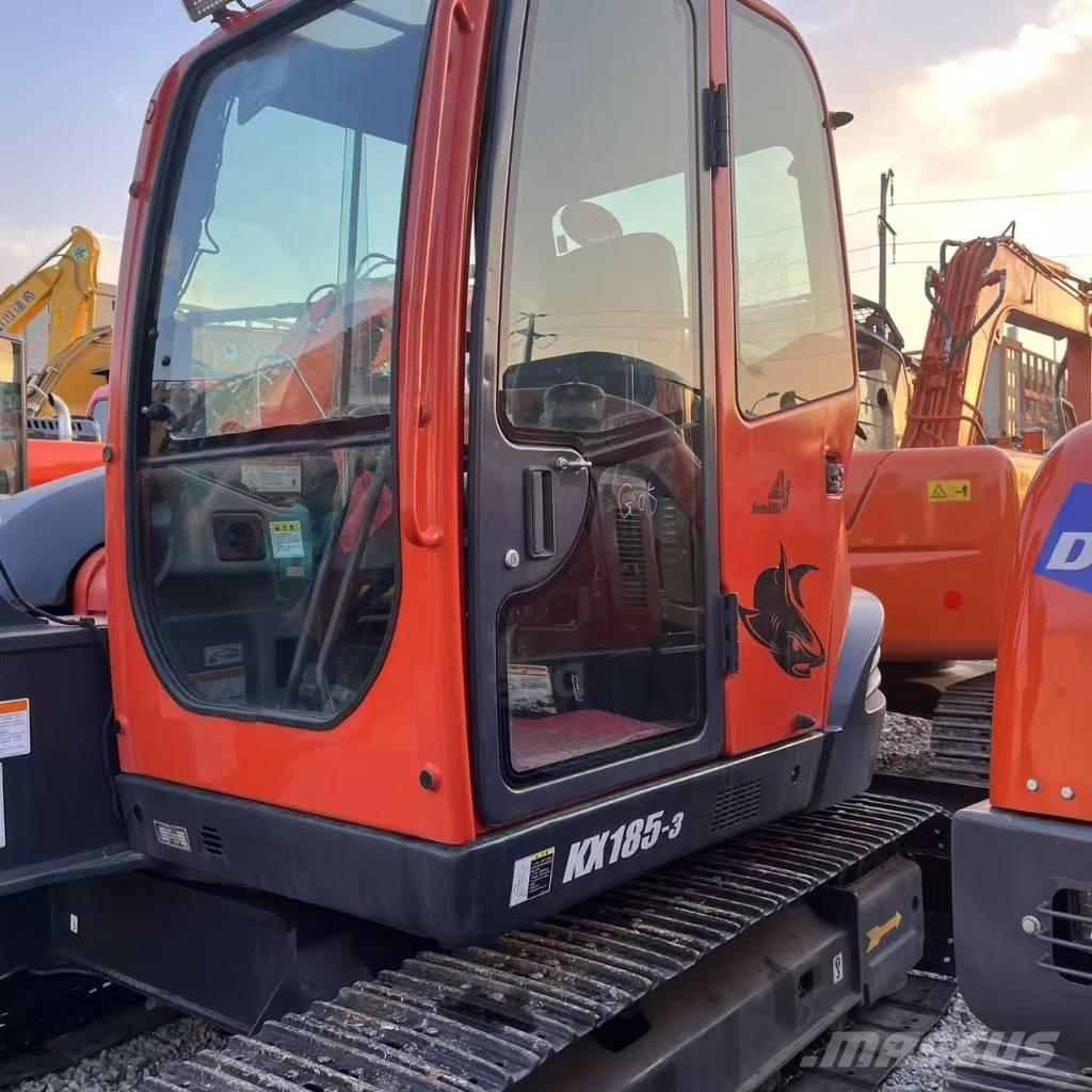 Kubota KX 185-3 Közepes (midi) kotrók 7 t - 12 t