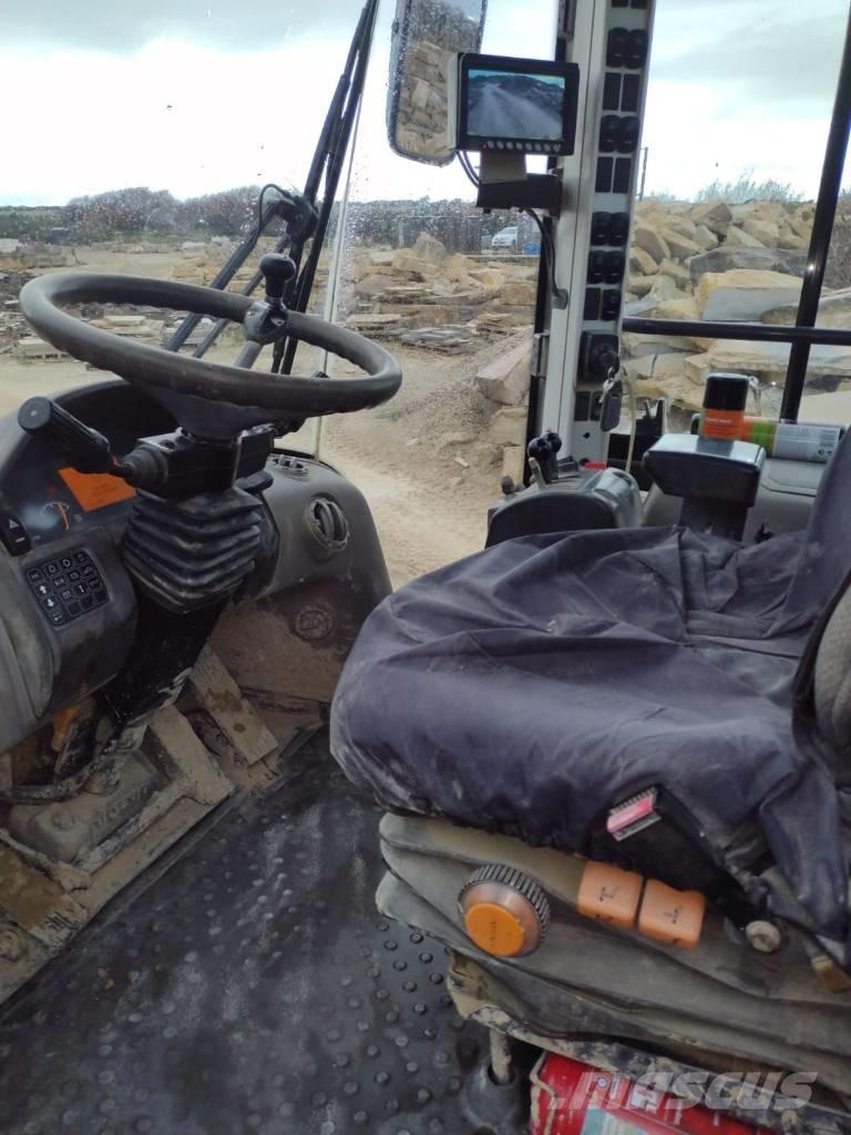 Volvo L 70 F Gumikerekes homlokrakodók