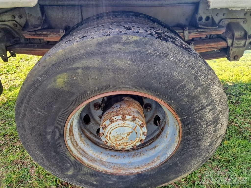 Volvo N 10 Billenő teherautók
