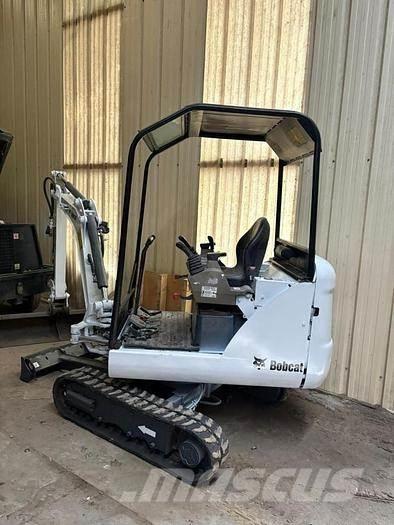 Bobcat E14 Mini kotrók < 7t