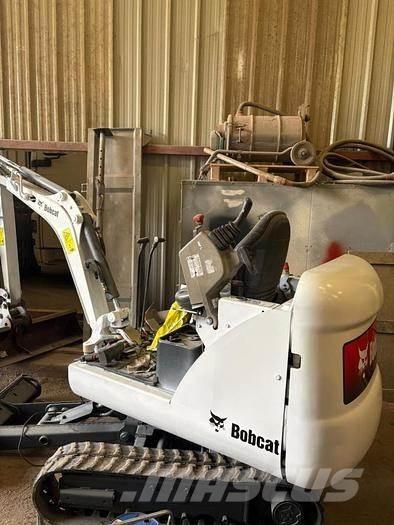 Bobcat E14 Mini kotrók < 7t