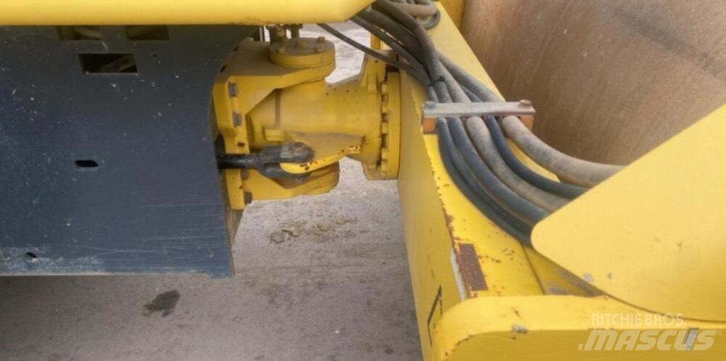 Bomag BW 213 D H-4 Talajtömörítő gépek